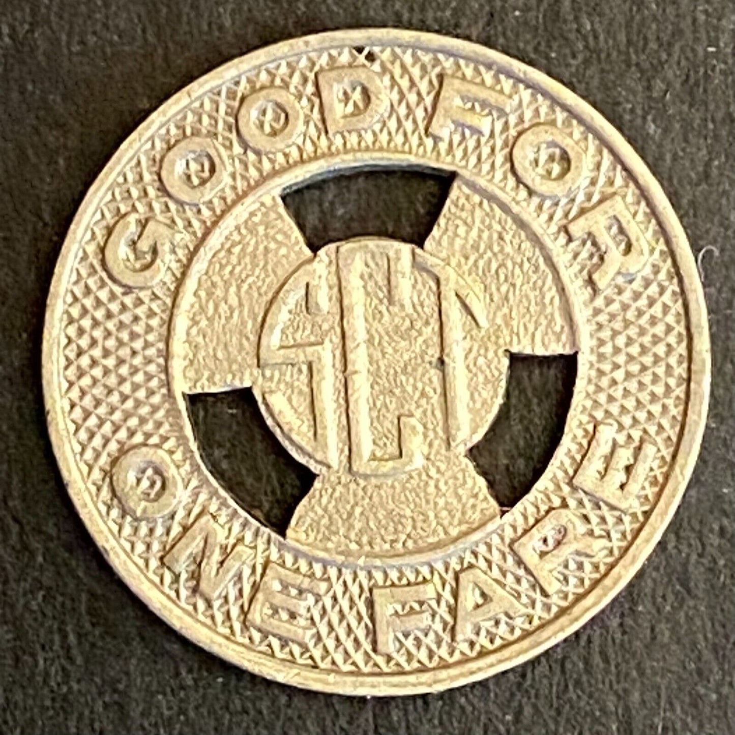 Sioux City Transit Iowa Good For One Fare Transit Token 16mm c1946 (#4)