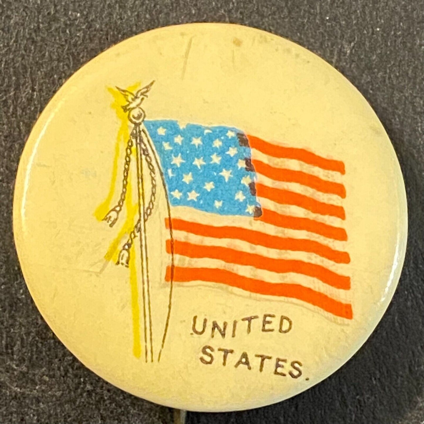 "United States" Flag Patriotic Steel Pinback 22mm Sweet Caporal Hoag c1960's