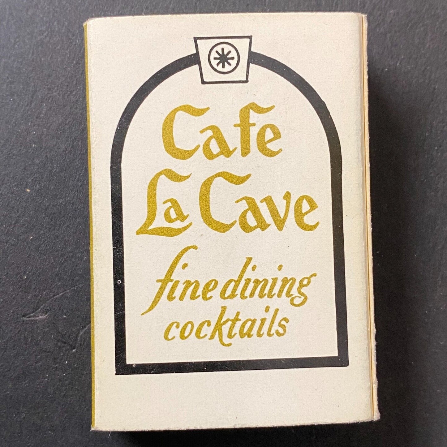 Cafe La Cave Restaurant Des Plaines, IL c1970's-80's Matchbox VGC