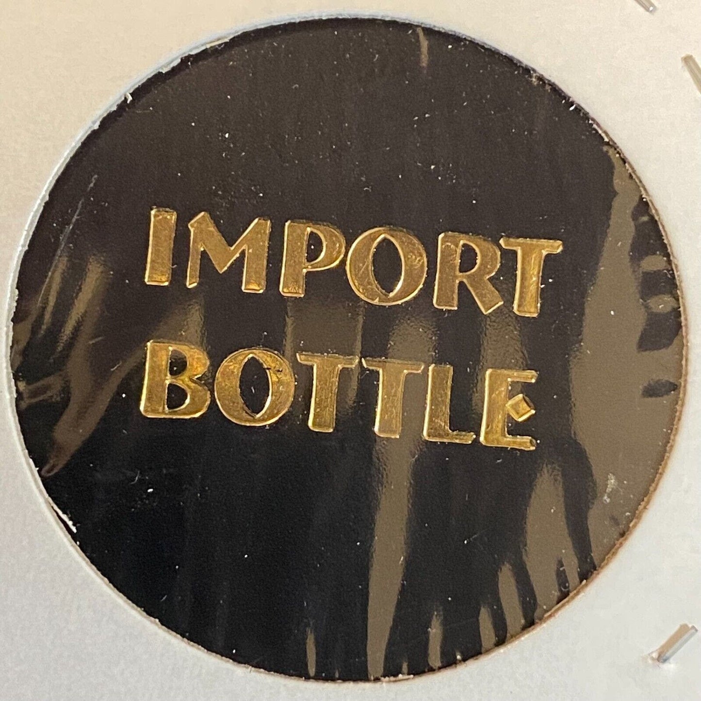 Harrisburg, PA Brownstone Lounge c2000-10 Plastic "Import Bottle" Token
