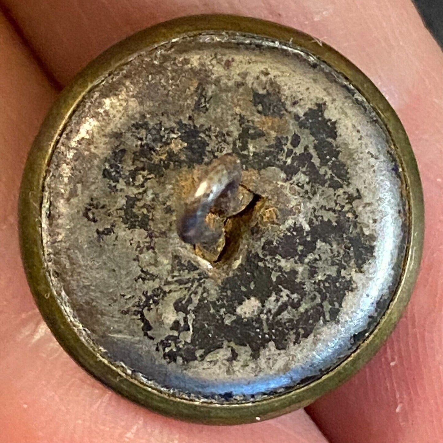 "The R.R. Brand" Overalls Dayton, OH ? Railroad Uniform Button 18.5mm Scarce
