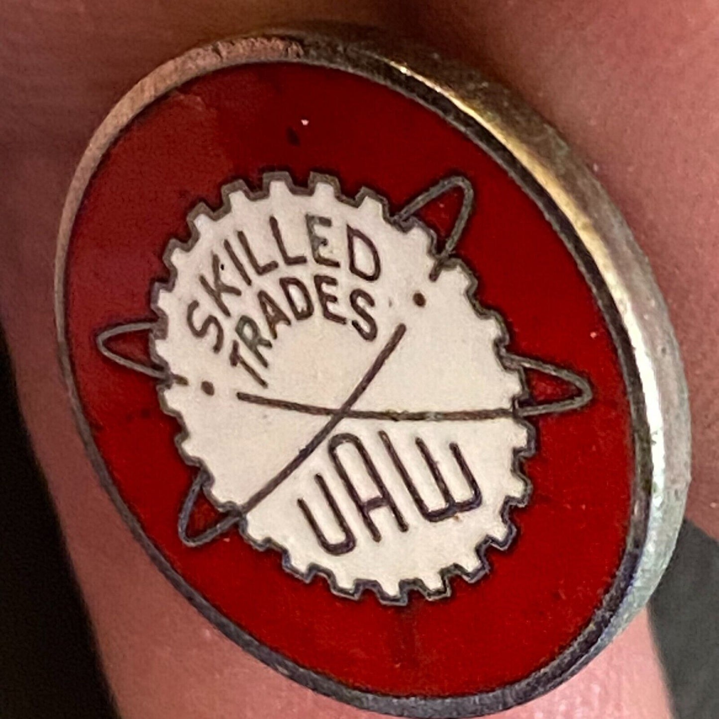 UAW Skilled Trade Colored Enameled Lapel Pin w/ "Atom Art" 17mm