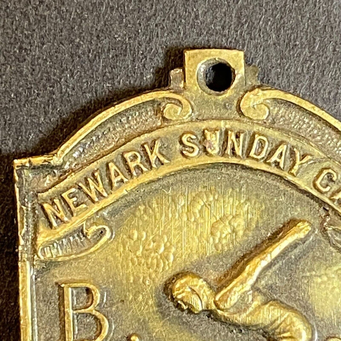 1936 Newark Sunday Call Trails 220 Yards (Sprint ?) Medal 25mm x 33mm 11g