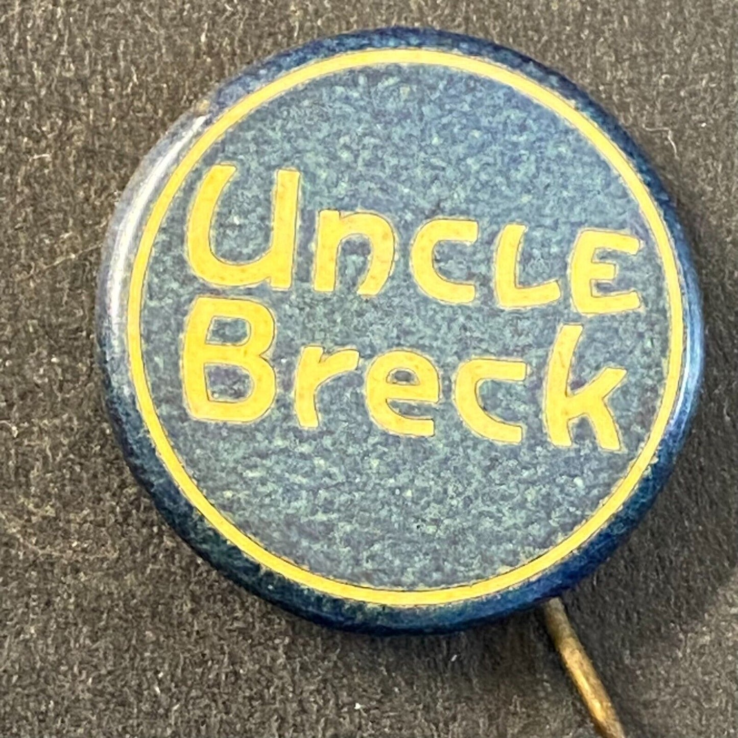 Uncle Break Steel Celluloid Flat Top Pinback 5/8" - Standard Publishing Co.