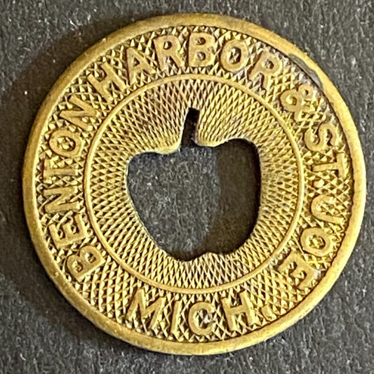 Benton Harbor & St. Joe Mich. G/F One Fare Transit Token 16mm Apple (#1)