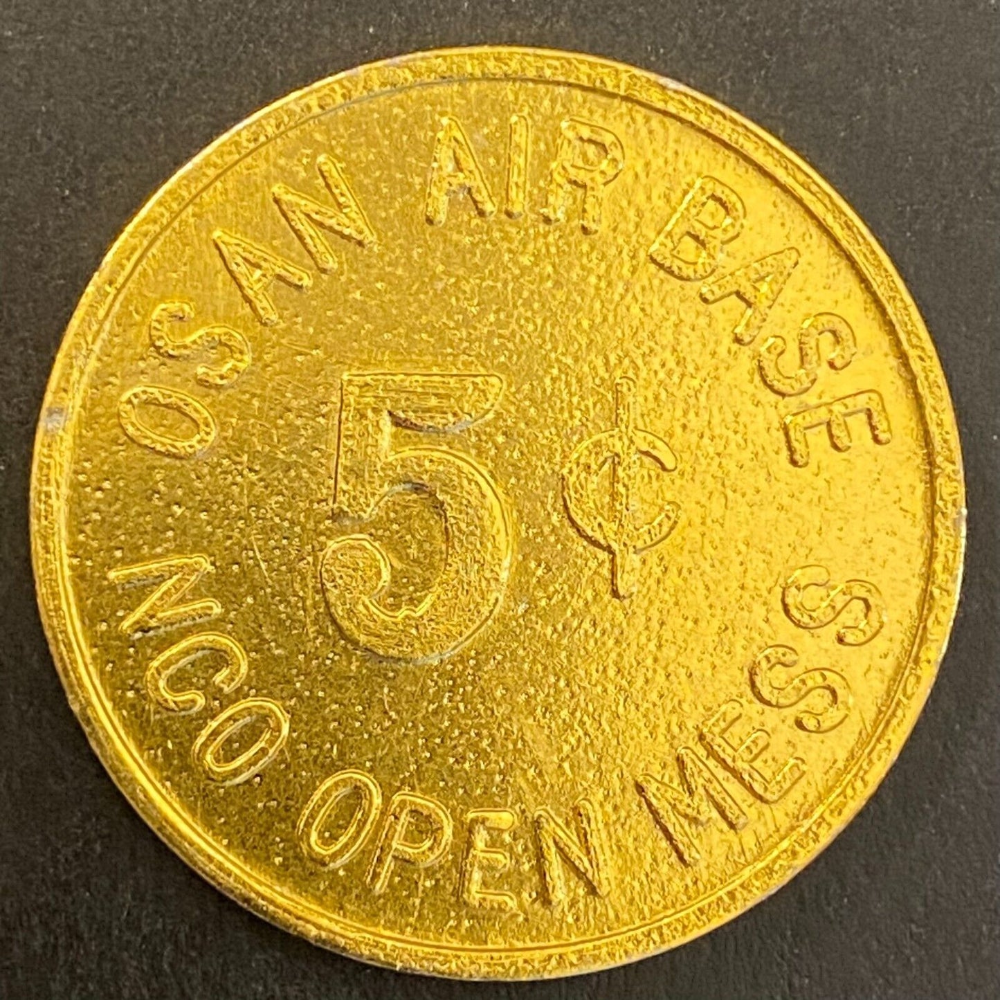 Korea Osan Air Base NCO Open Mess 5c (Gold) Alum Military Token 30mm Scarce (#1)