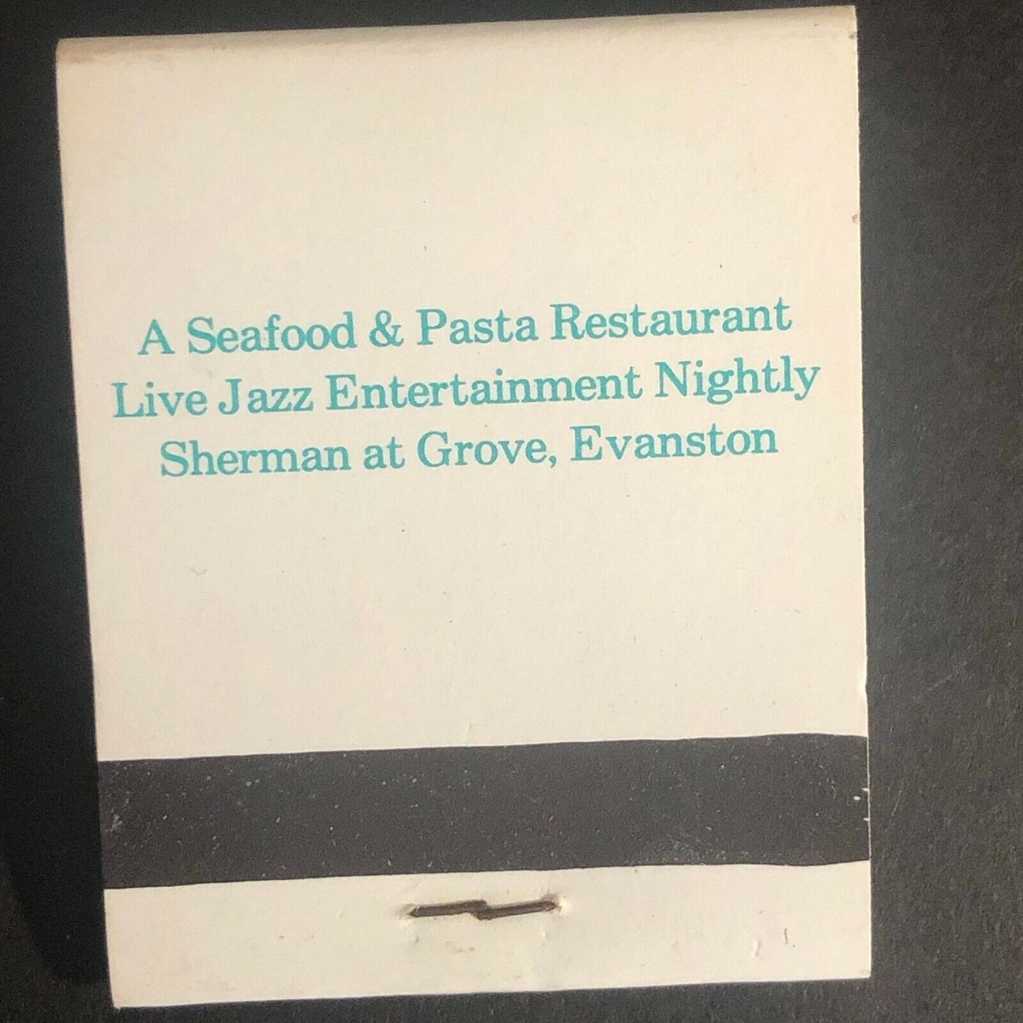 Leslee's Restaurant Evanston, IL c1970's-80's Full Matchbook