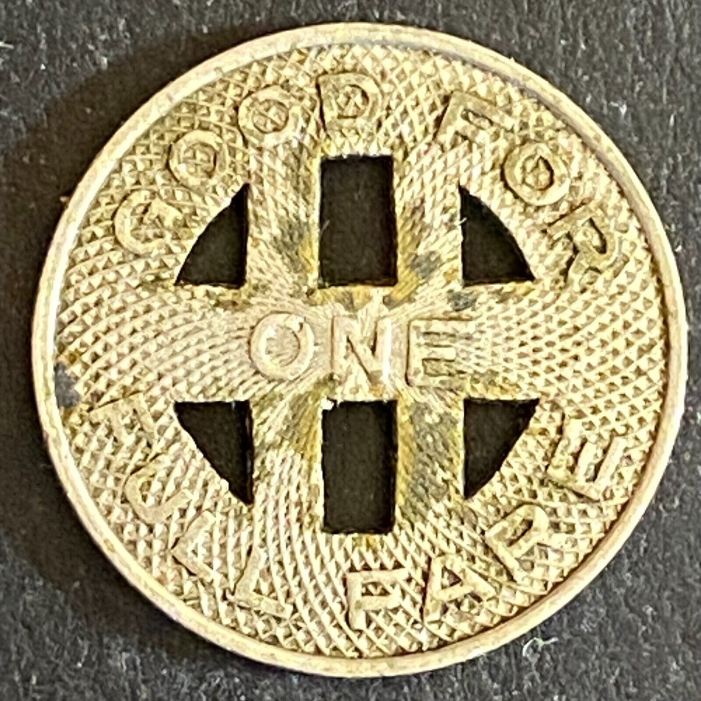 Honolulu Rapid Transit Co. 1924 G/F One Full Fare Transit Token 16mm (#2)