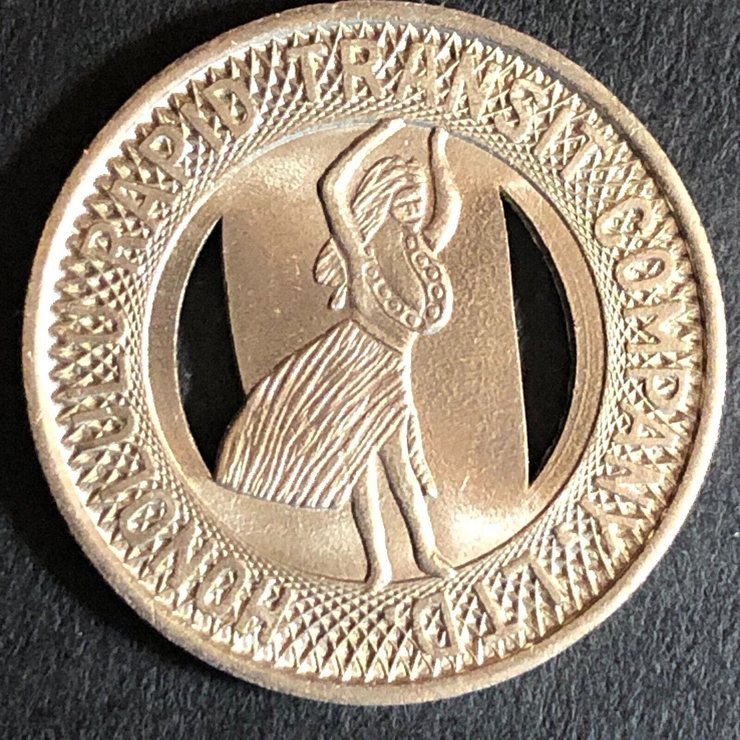 Honolulu Rapid Transit Co. Ltd. 1951 WM Hula Girl Token 23mm