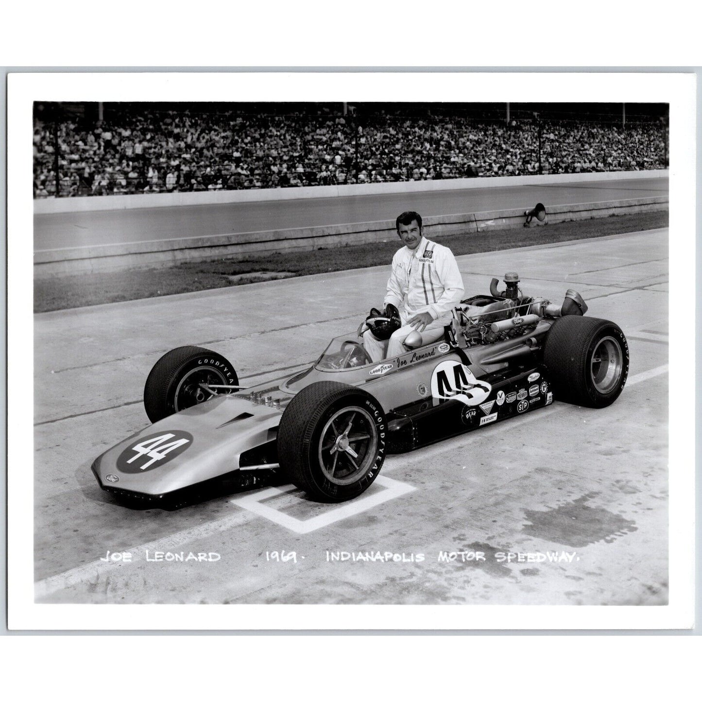 Joe Leonard #44 1969 Indianapolis Motor Speedway 8" x 10" Photo IMS Stamp VGC