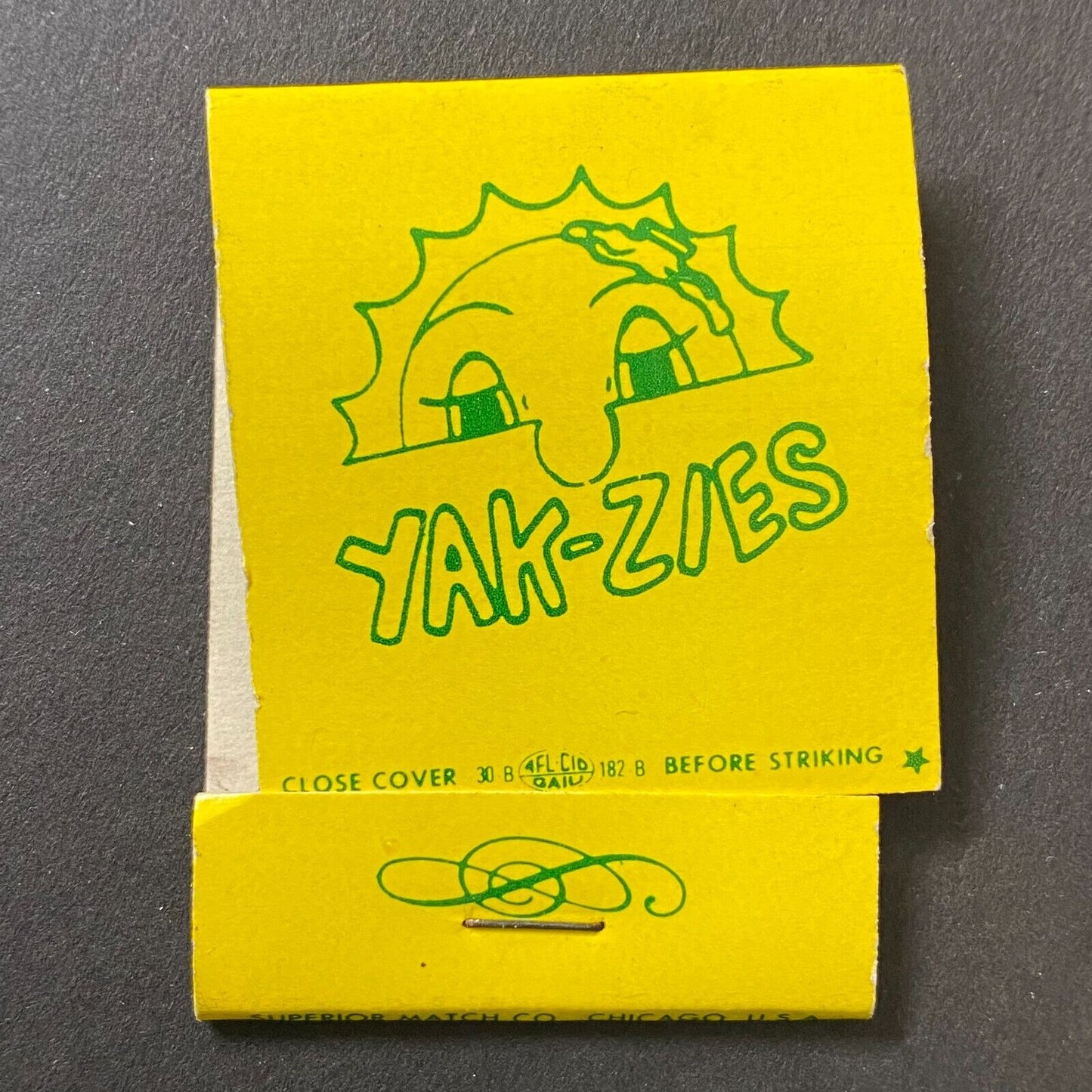 Yak-Zies Restaurant Chicago Full Matchbook c1974-80's Scarce