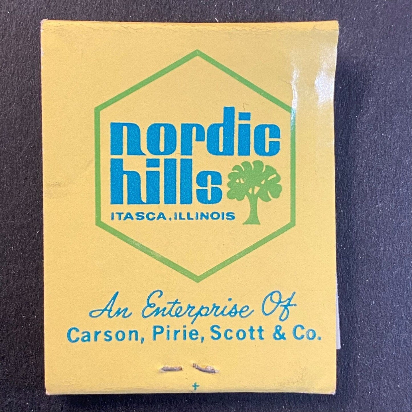 Nordic Hills (Country Club) Chicago & Itasca, IL c1968 Full Matchbook VGC