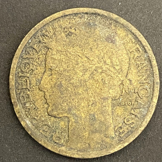 1937 2 Francs Repvbliqve Francaise 27mm France French Coin