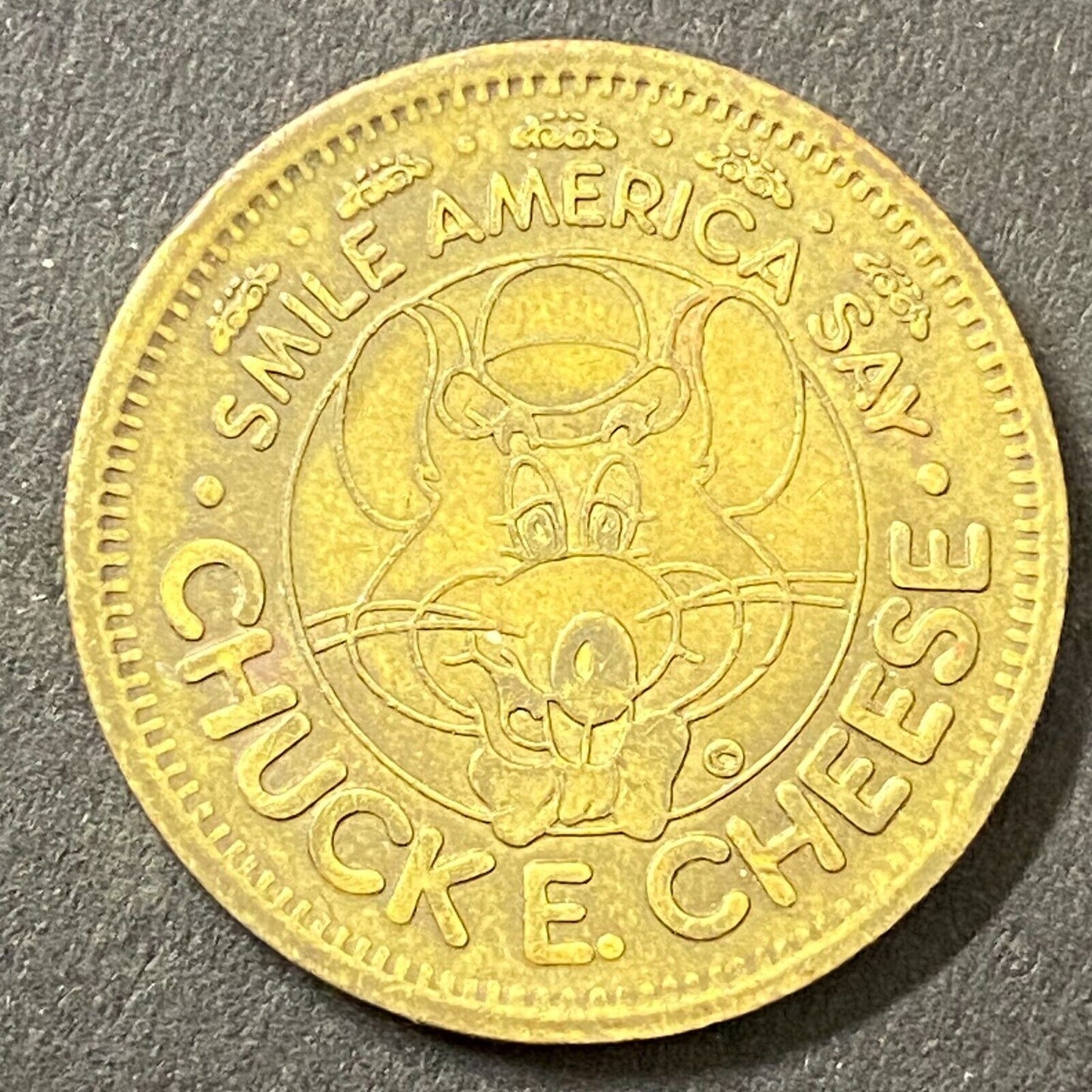 Chuck E. Cheese "Smile America Say" 1983 Arcade Token 25mm (#2)
