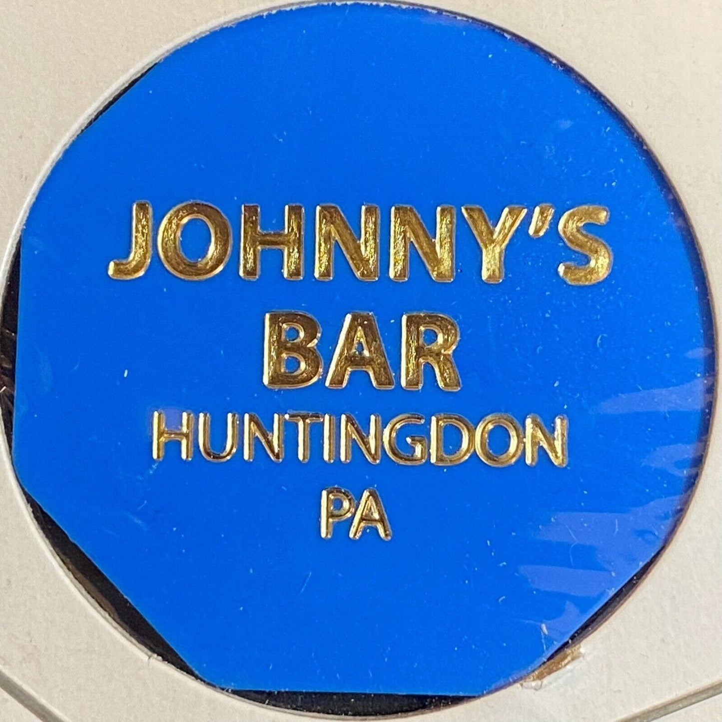 Huntingdon, PA Johnny's Bar c1970's-80's Plastic "Draft" Token
