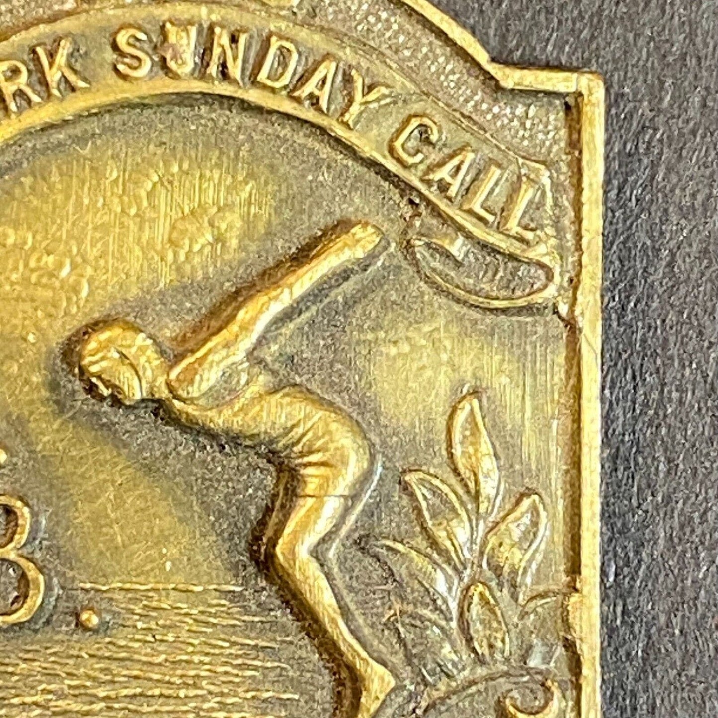 1936 Newark Sunday Call Trails 220 Yards (Sprint ?) Medal 25mm x 33mm 11g
