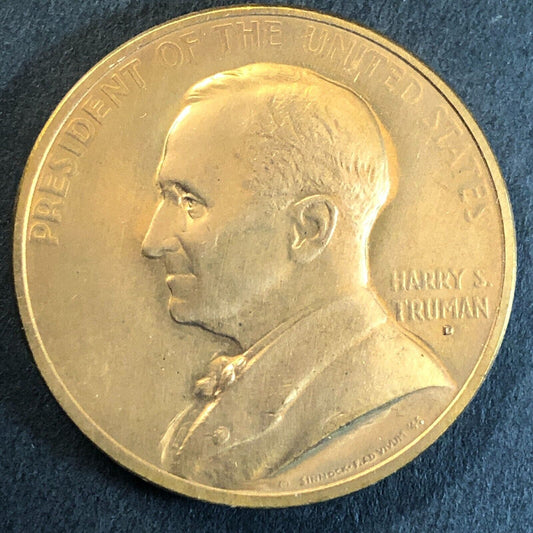 Harry S. Truman Inaugurated / White House High Relief Medallion 34mm 18g VGC
