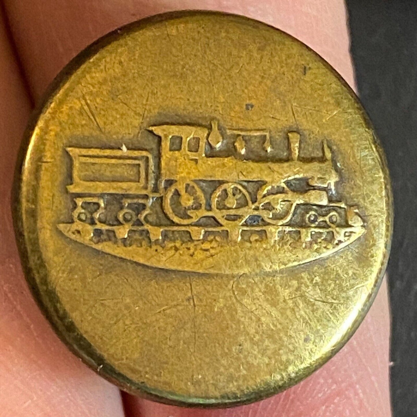 Locomotive Railroad & Car Uniform Button Pictorial 18.9mm
