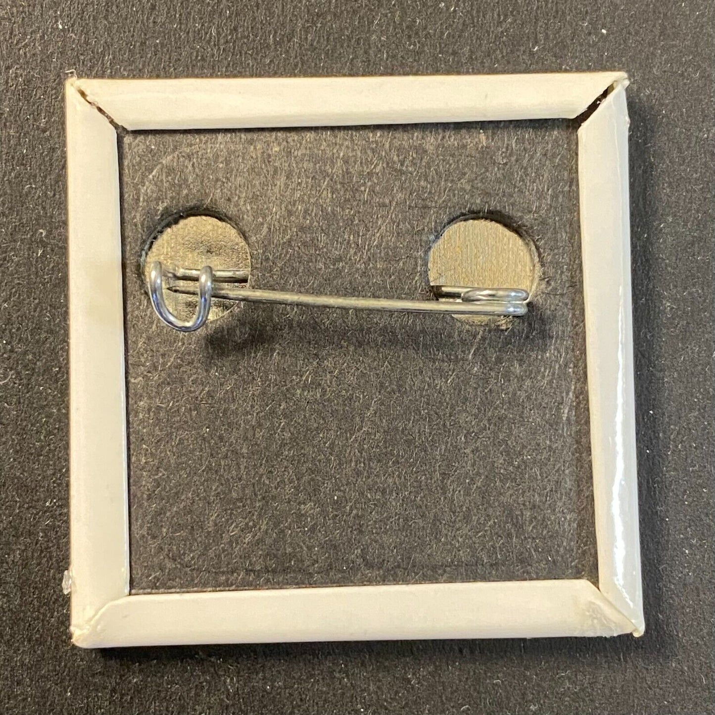 93 XRT / WXRT Radio Chicago Rock Station c1980's Steel Pinback 1 1/2" x 1 1/2"