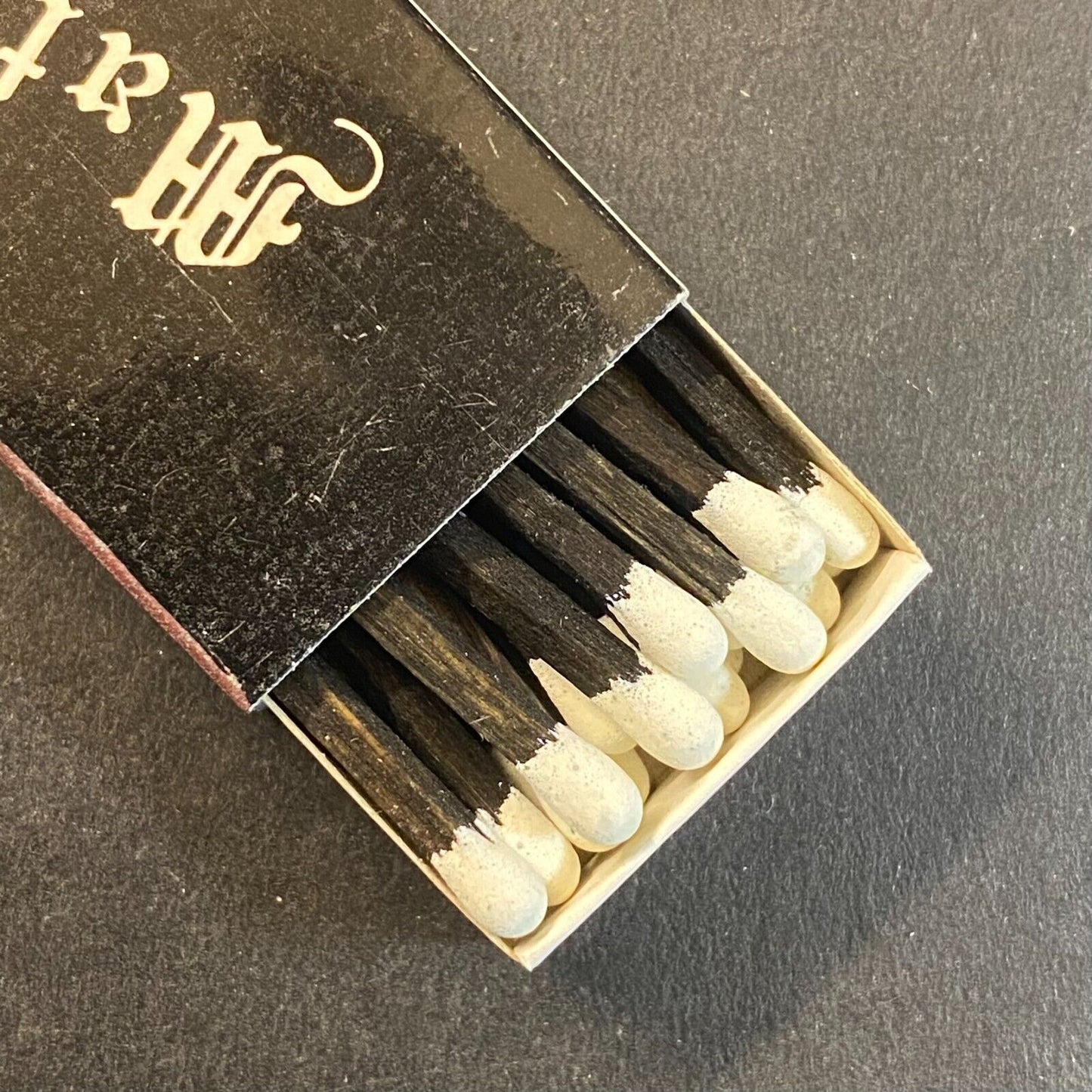 Matty's (Wayside Inn Glenview, IL) Matchbox c1970's VGC