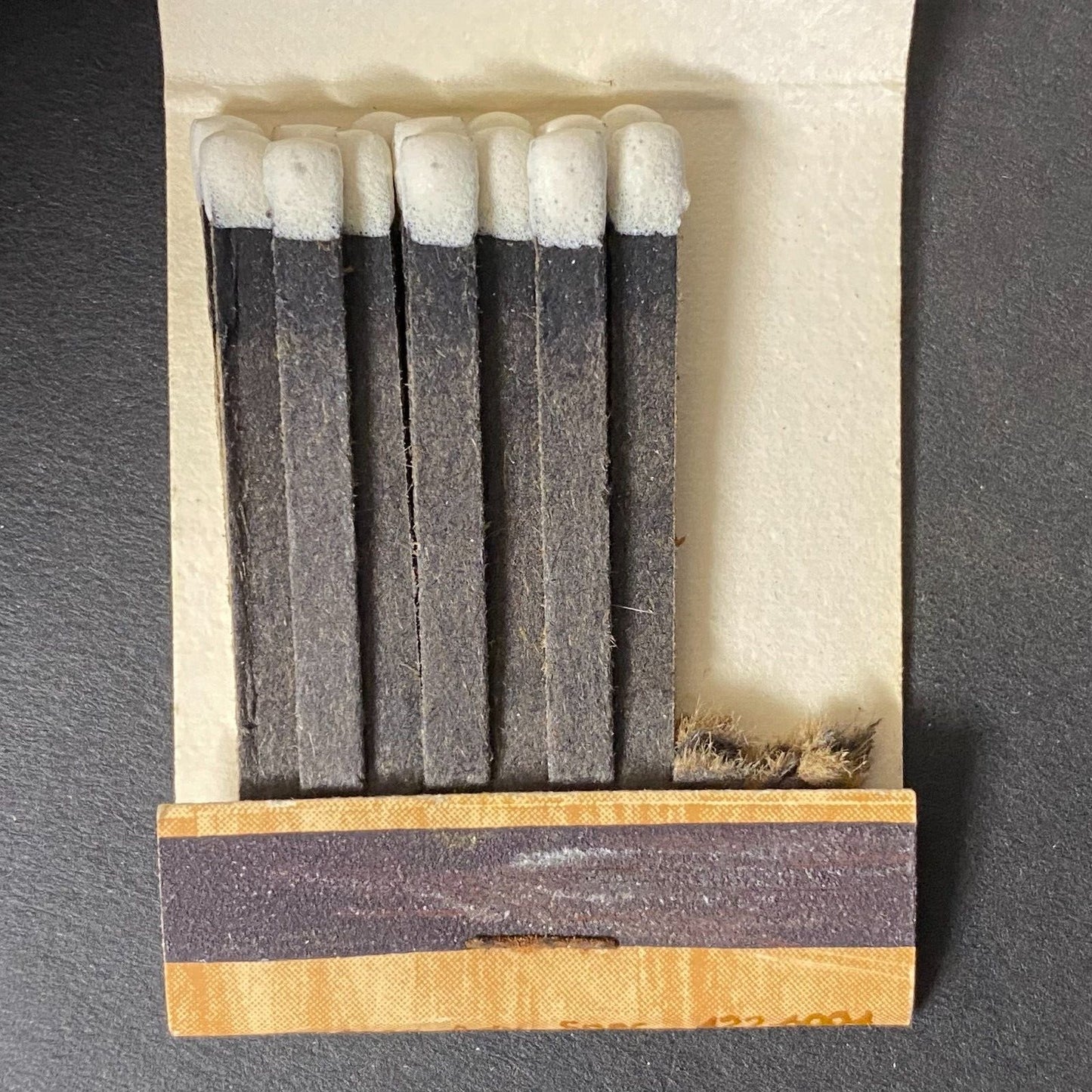 "The Homestead" Bar-B-Q Blue Island Restaurant Matchbook (-6 sticks) c1960's-74