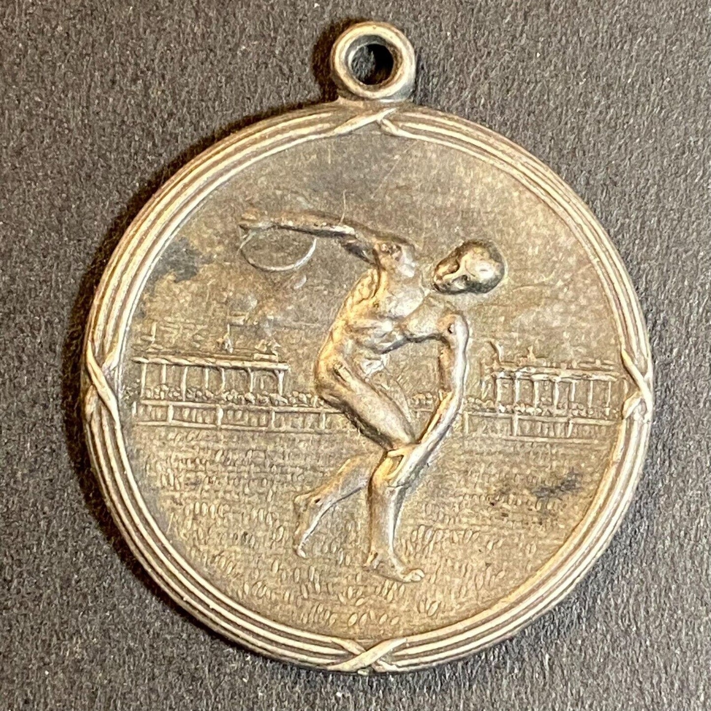 c1920's-40's Discus Throwing Medal ? / Pendant 25mm 5g