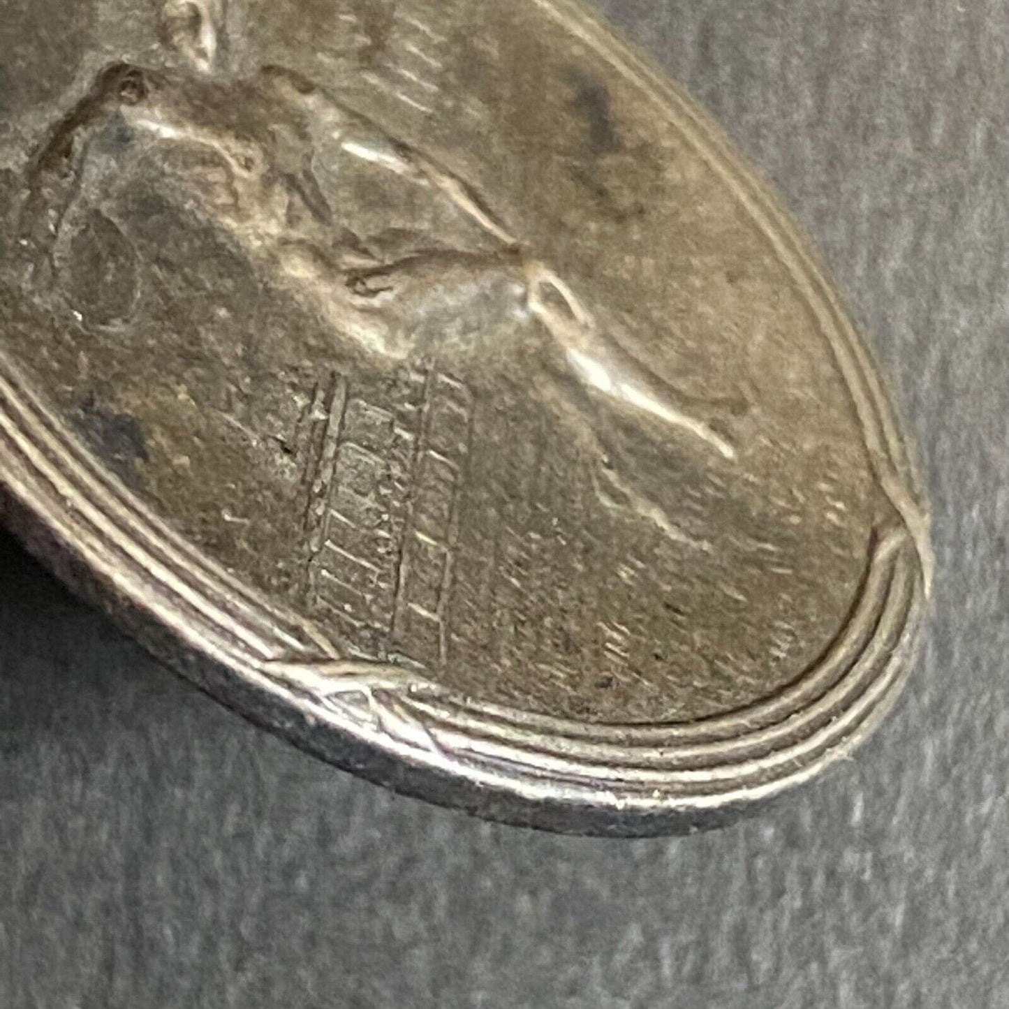 c1920's-40's Discus Throwing Medal ? / Pendant 25mm 5g