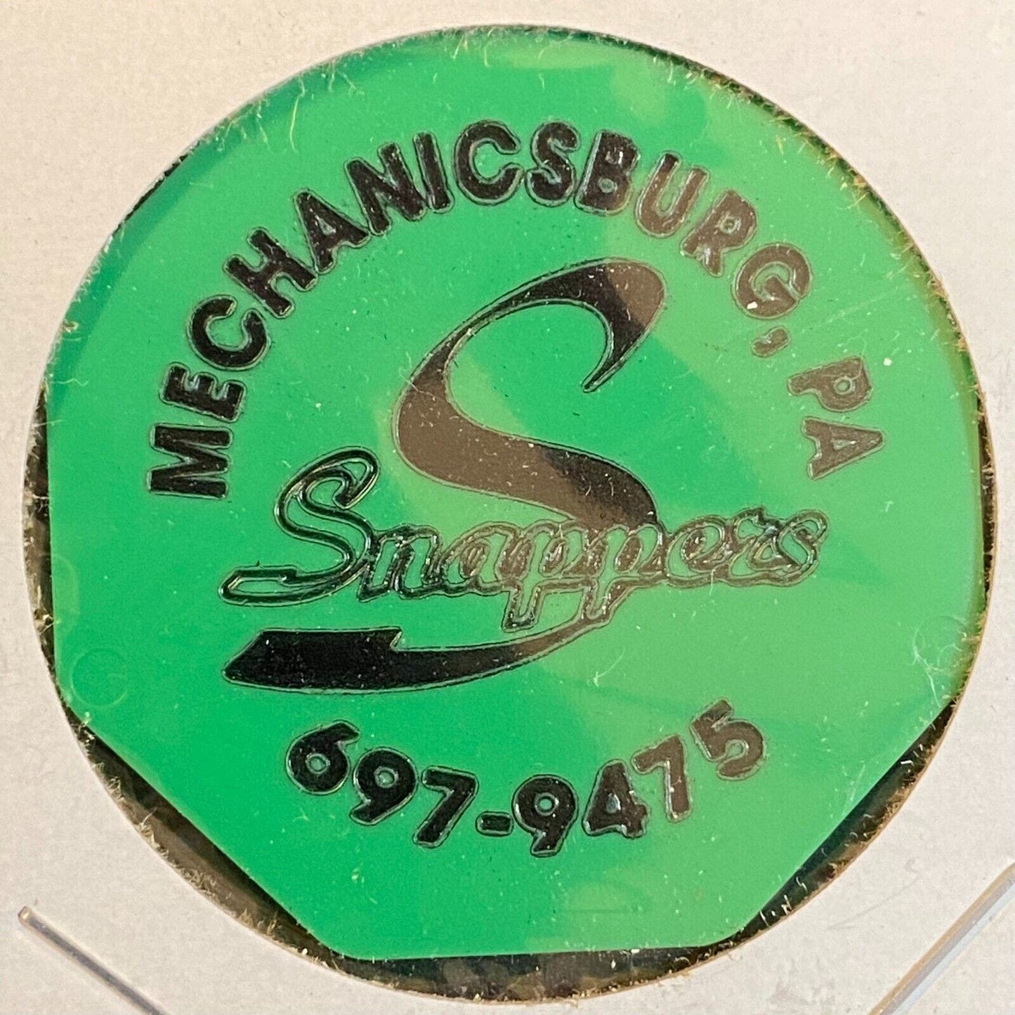 Mechanicsburg PA Snappers Bar & Grill c2002 Hexagon GRN Plastic Token G/F Liquor