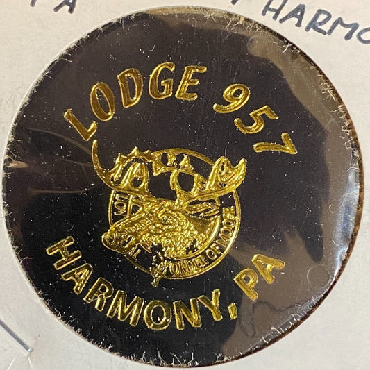 Harmony, PA Moose Lodge 957 c1970's-80's Plastic "G/F One Top Shelf" Token
