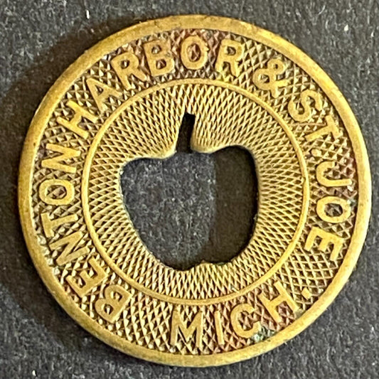 Benton Harbor & St. Joe Mich. G/F One Fare Transit Token 16mm Apple (#3)