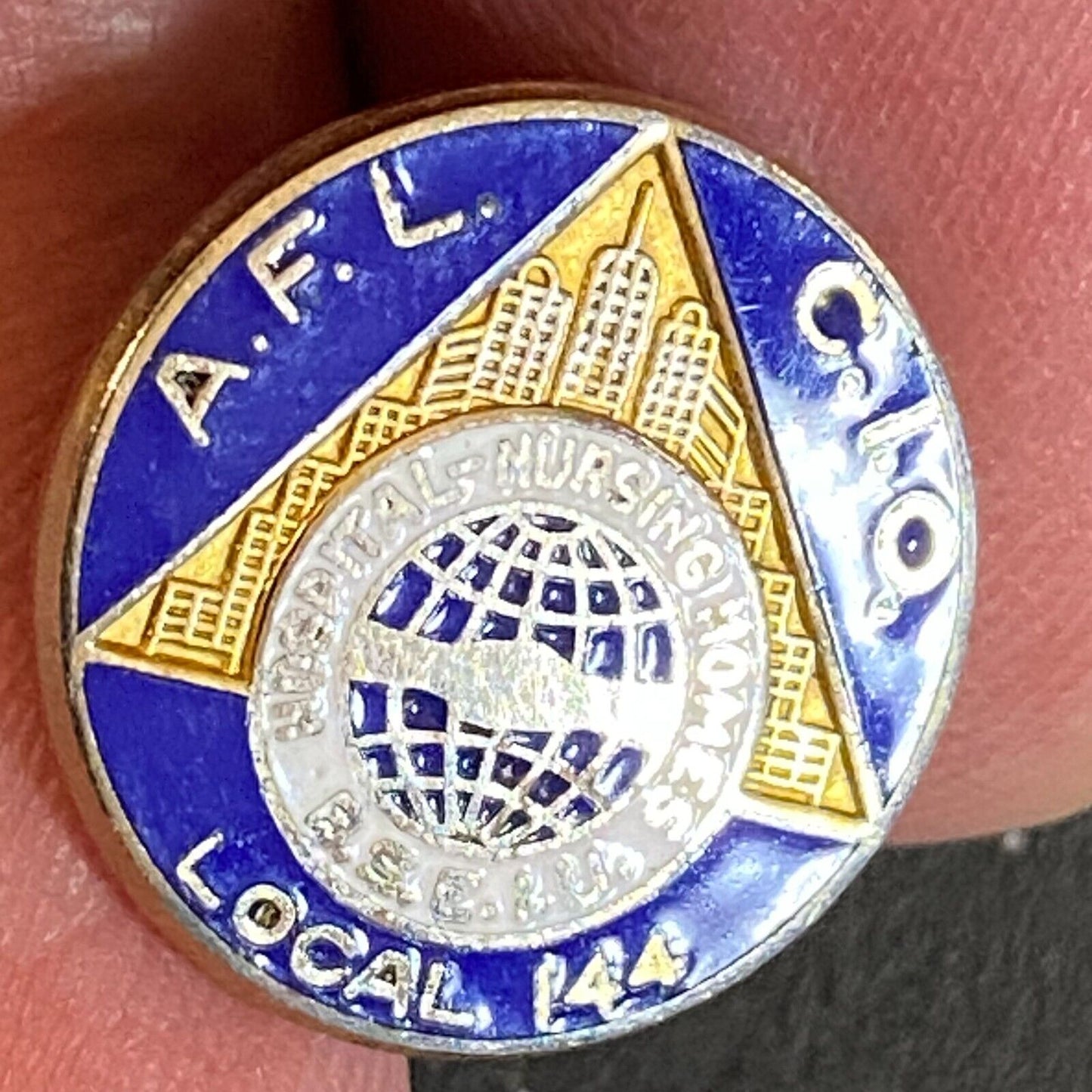 AFL CIO Hospital Nursing Homes B.S.E.I.U. Color Enameled Lapel Pin 16mm