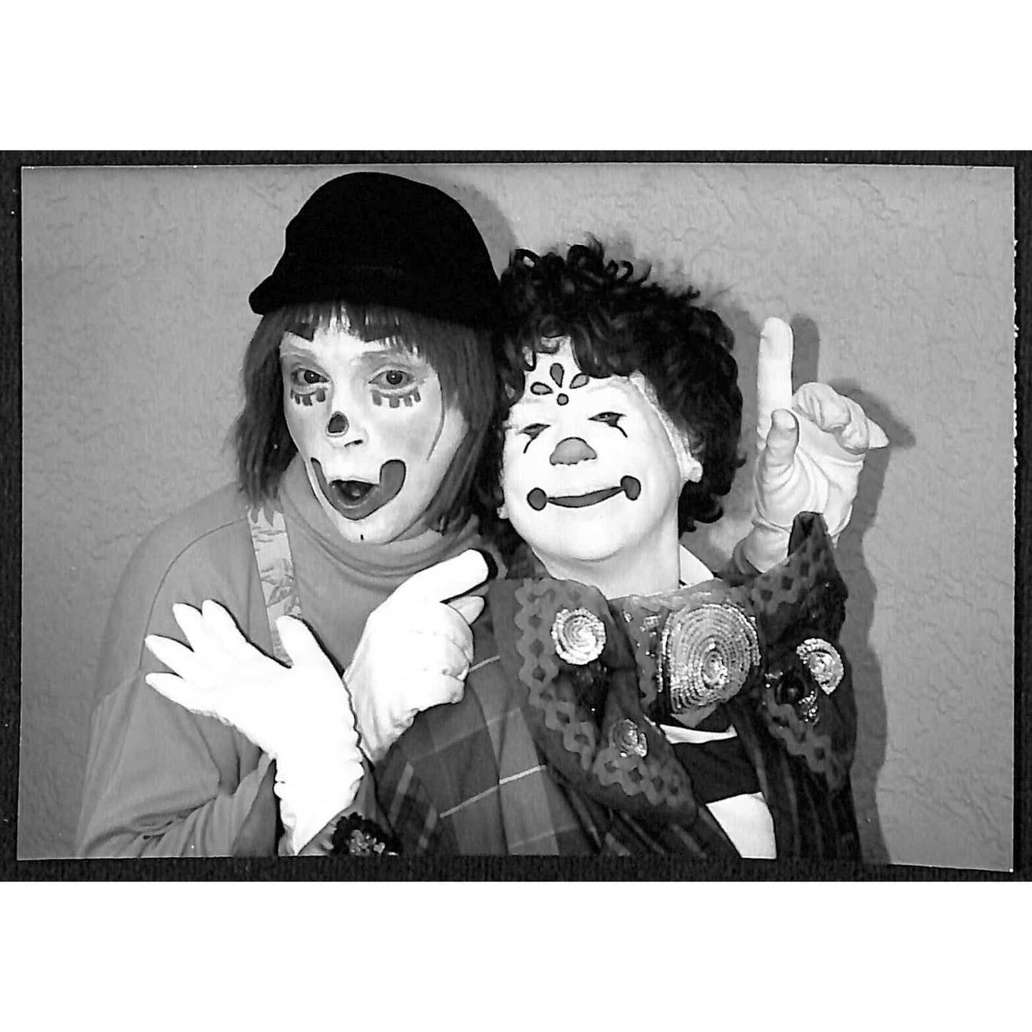 Joe "Skippy" Schmitt Clown 3 1/2" x 5" Photo w/ Signed Note