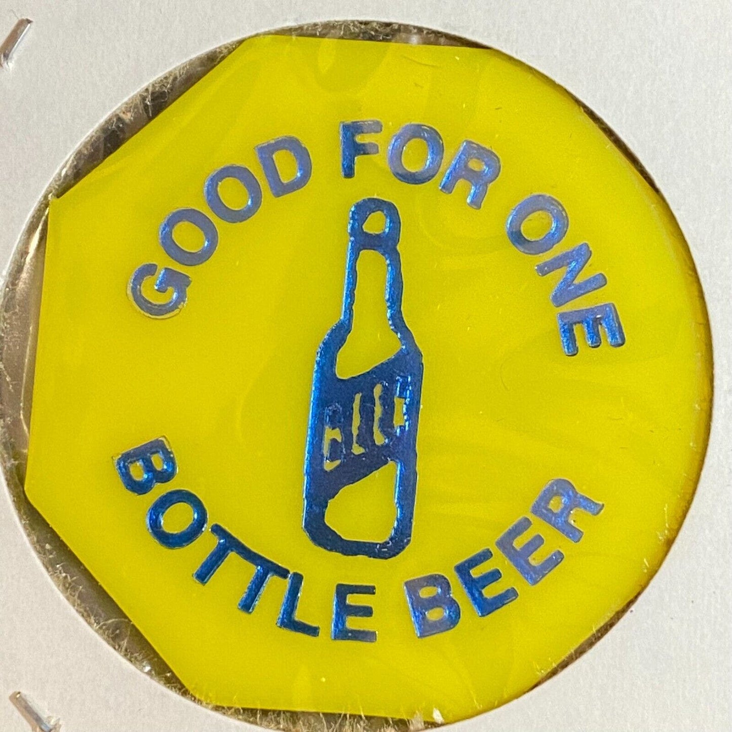 Hegins, PA Patchwork Inn c2000-04 Plastic "G/F One Bottle Beer" Drink Token