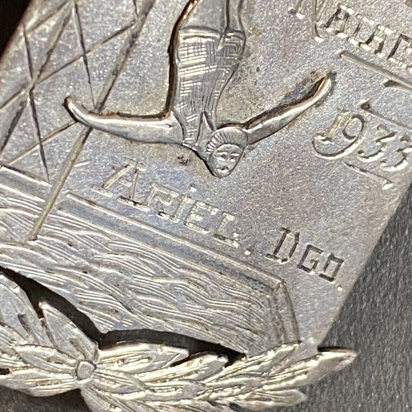 1933 Ariel Diving Concurso Natación Premio 25 Mts Award Medal 33mm x 42mm