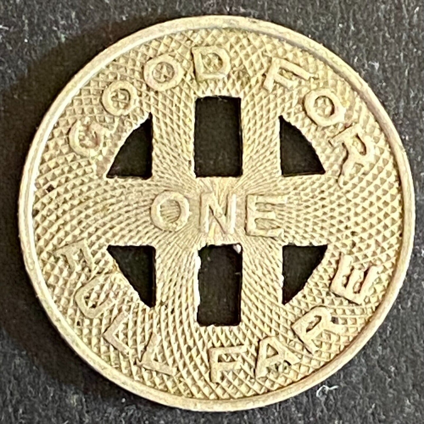 Honolulu Rapid Transit Co. 1924 G/F One Full Fare Transit Token 16mm (#1)