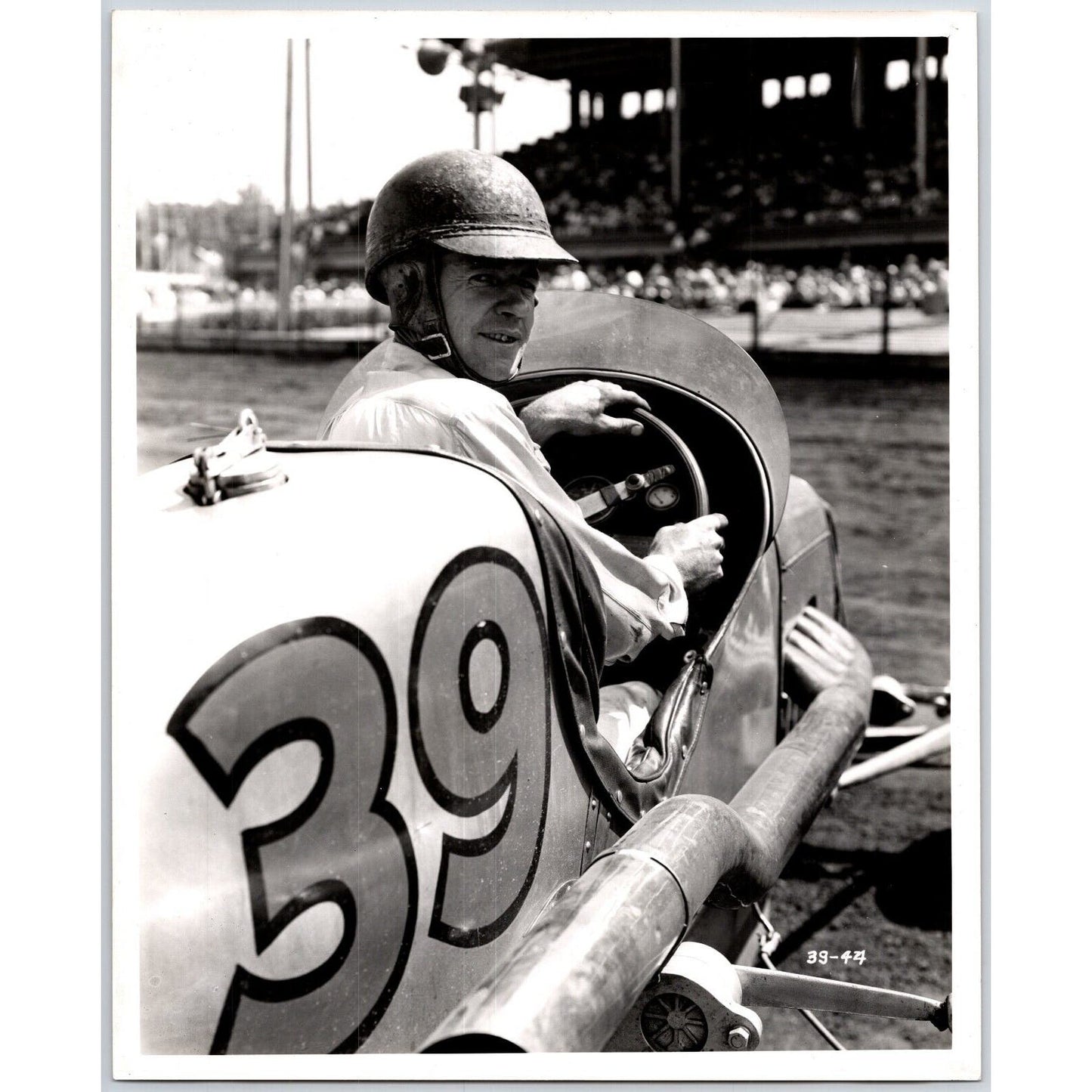 Jimmy Wilburn Ward's Riverside Tire Offy #39 Auto Racing c1941 8"x10" Photo VGC