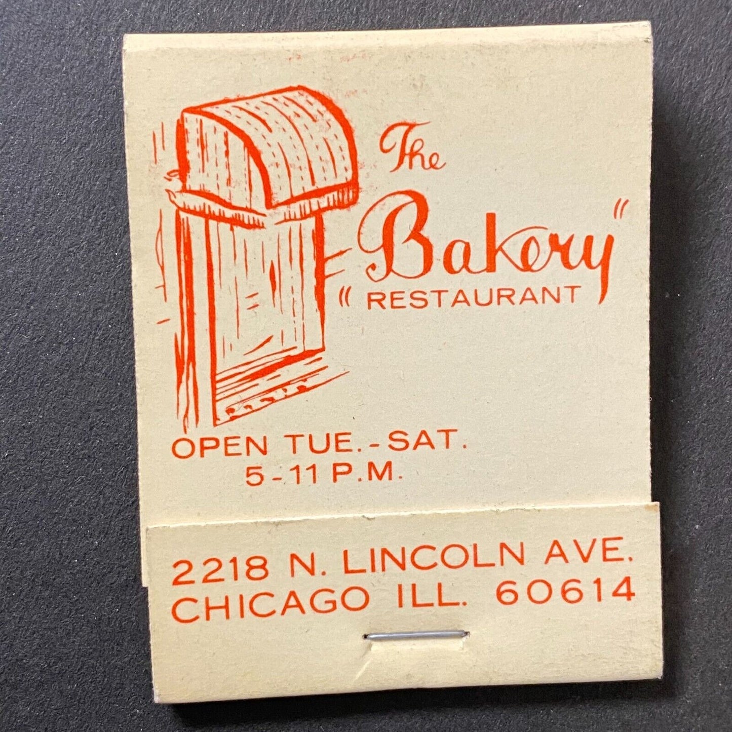 The Bakery Restaurant Chicago Full Matchbook c1974-80's VGC