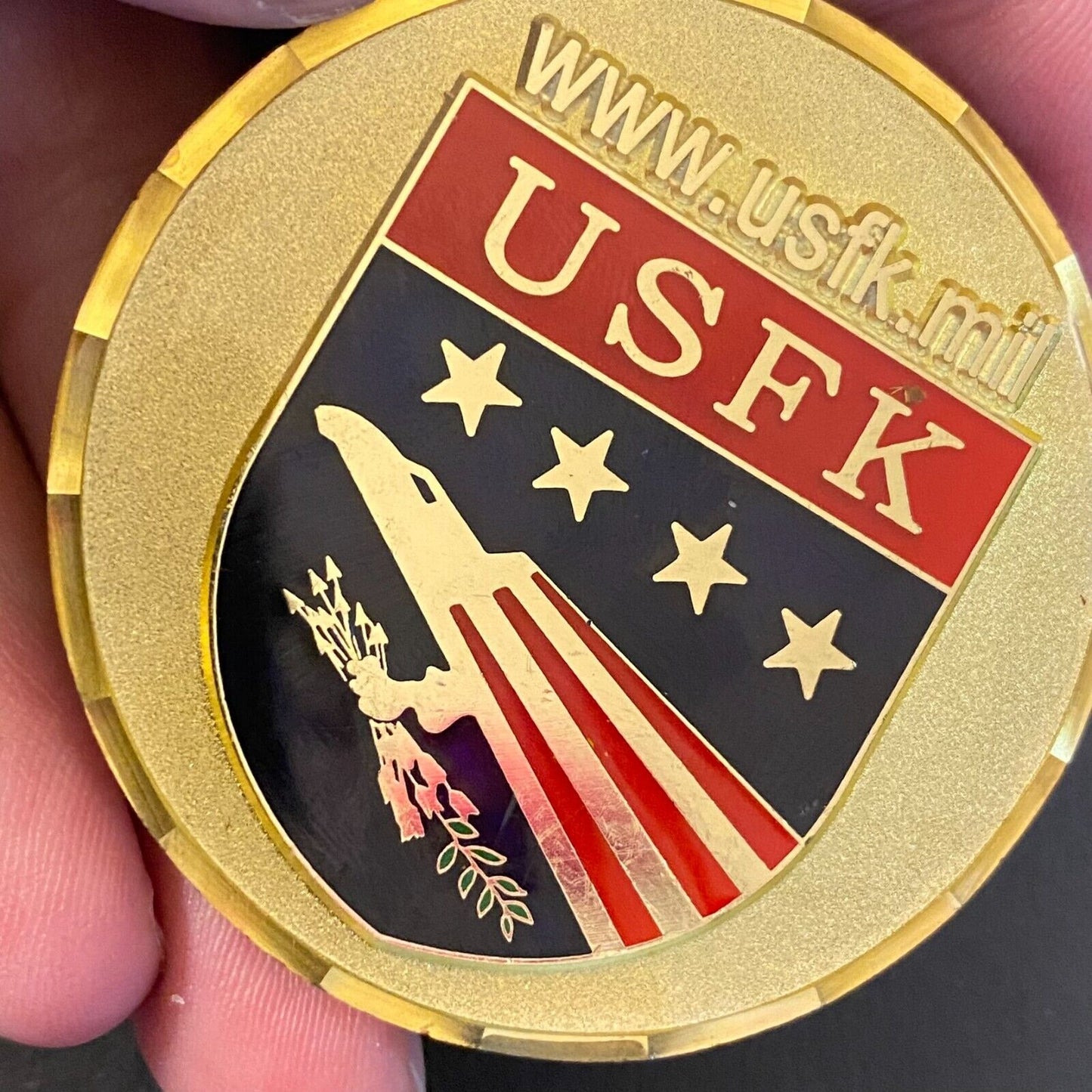 Yongsan AFB USFK Medallion 50mm 53g 1.8oz Flags Enamel w/ Resin Coat