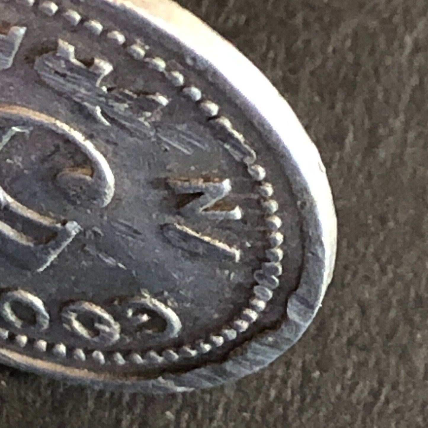 Gene's Place 13 Main Plaza (New Braunfels, TX ?) Alum. G/F 5c Trade Token 20mm