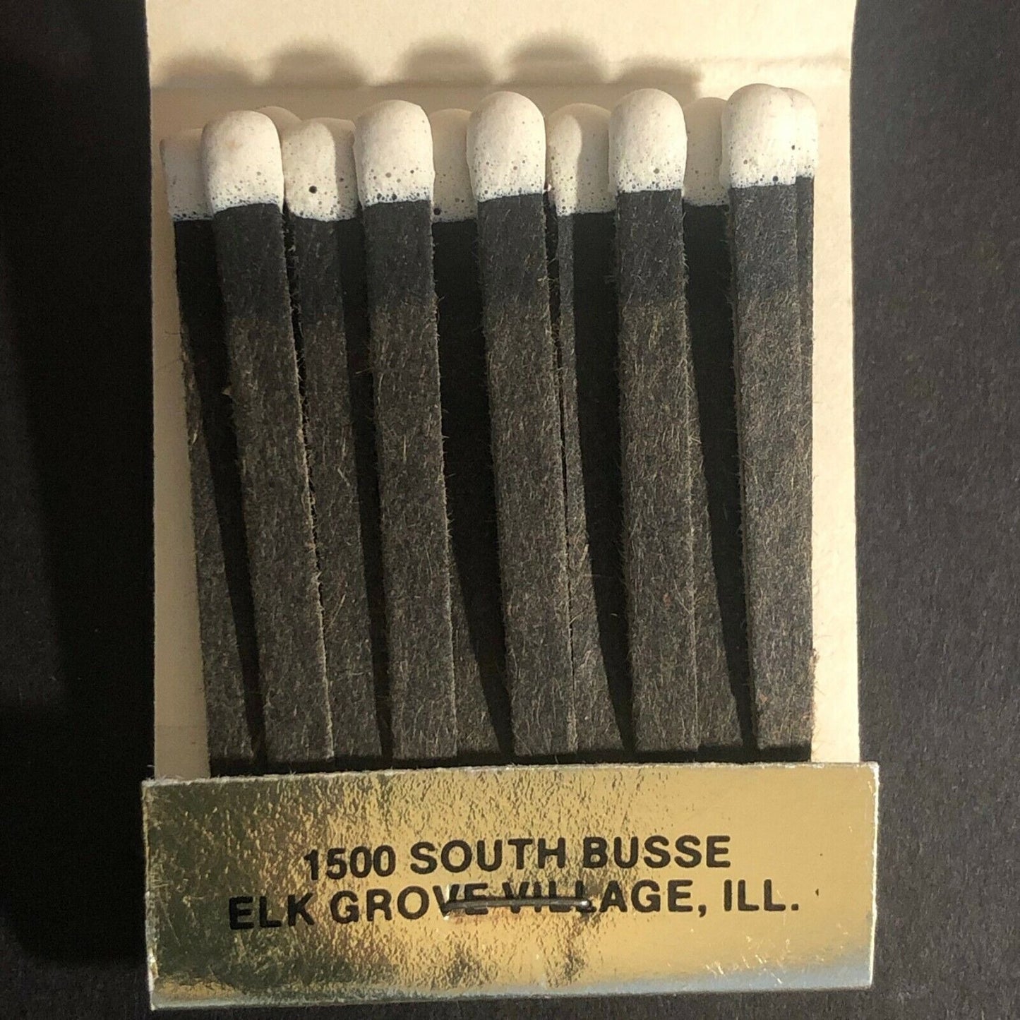 Elk Grove Village, ILL Golden Lance Restaurant c1970's-80's Full Matchbook