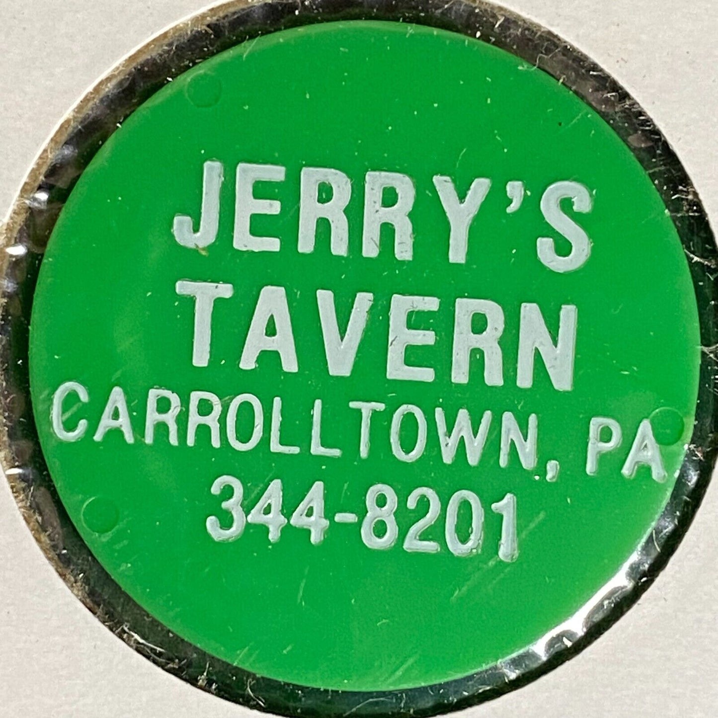 Carroll Town, PA Jerry's Tavern Plastic Token G/F Bottle