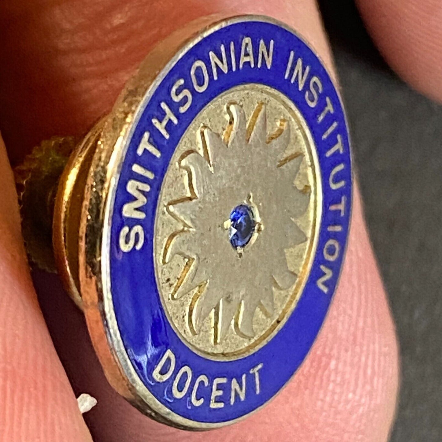 Smithsonian Institution Docent Color Enameled Lapel Pin 17mm