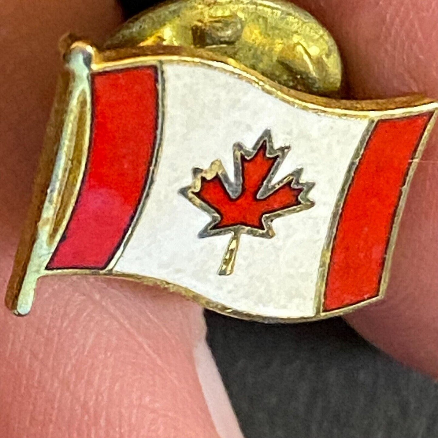 Canadian Flag Enameled Lapel Pin Red Maple Leaf Vintage Small 9mm x 14mm VGC