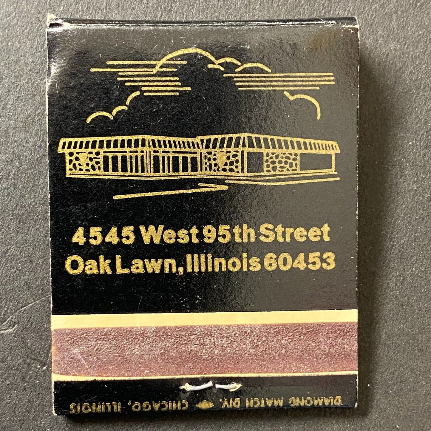 Golden Age Restaurant Oak Lawn, IL Full Matchbook c1974-80's