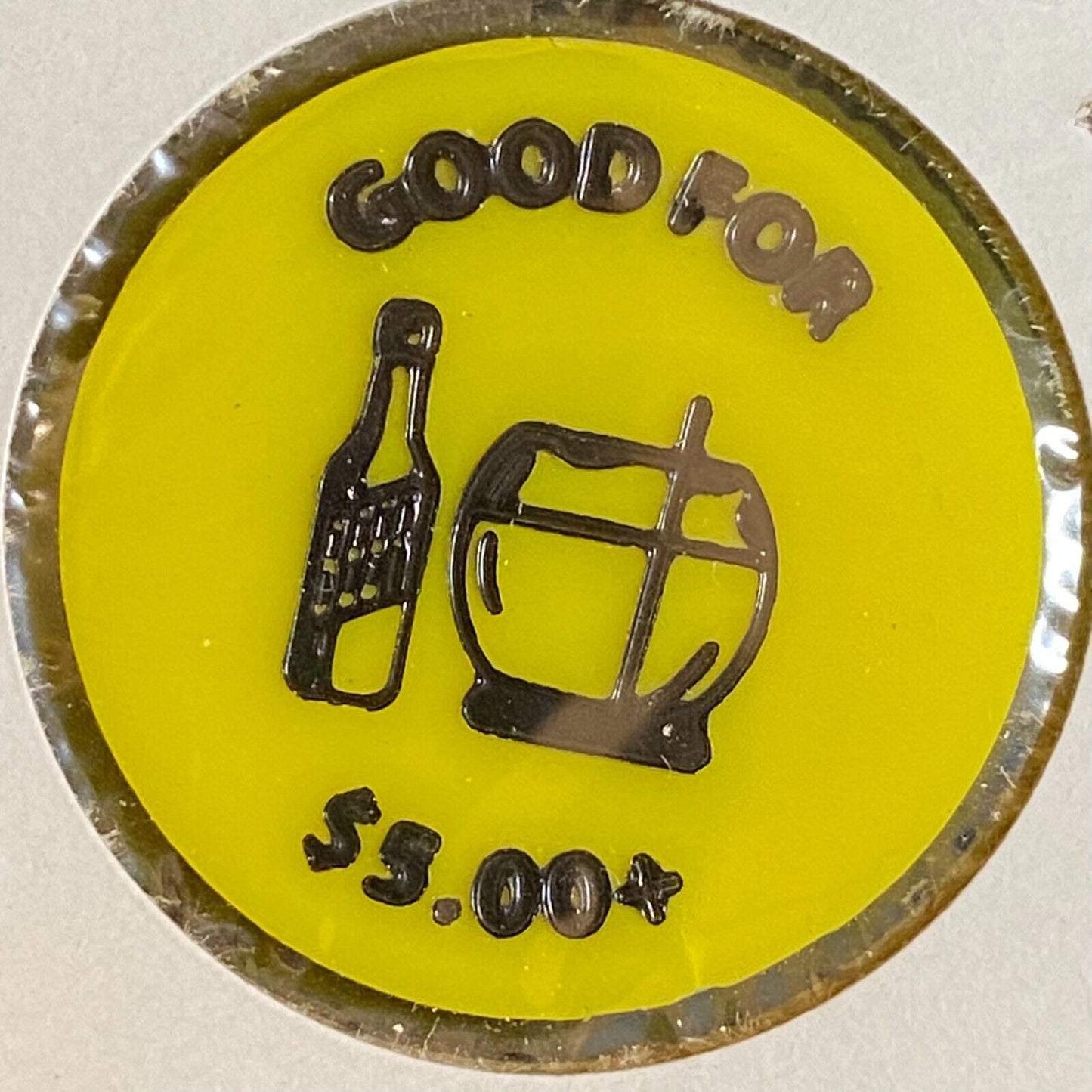 Moosic, PA Suzie's Pub & Eatery Plastic Token Good For $5.00 in Drinks
