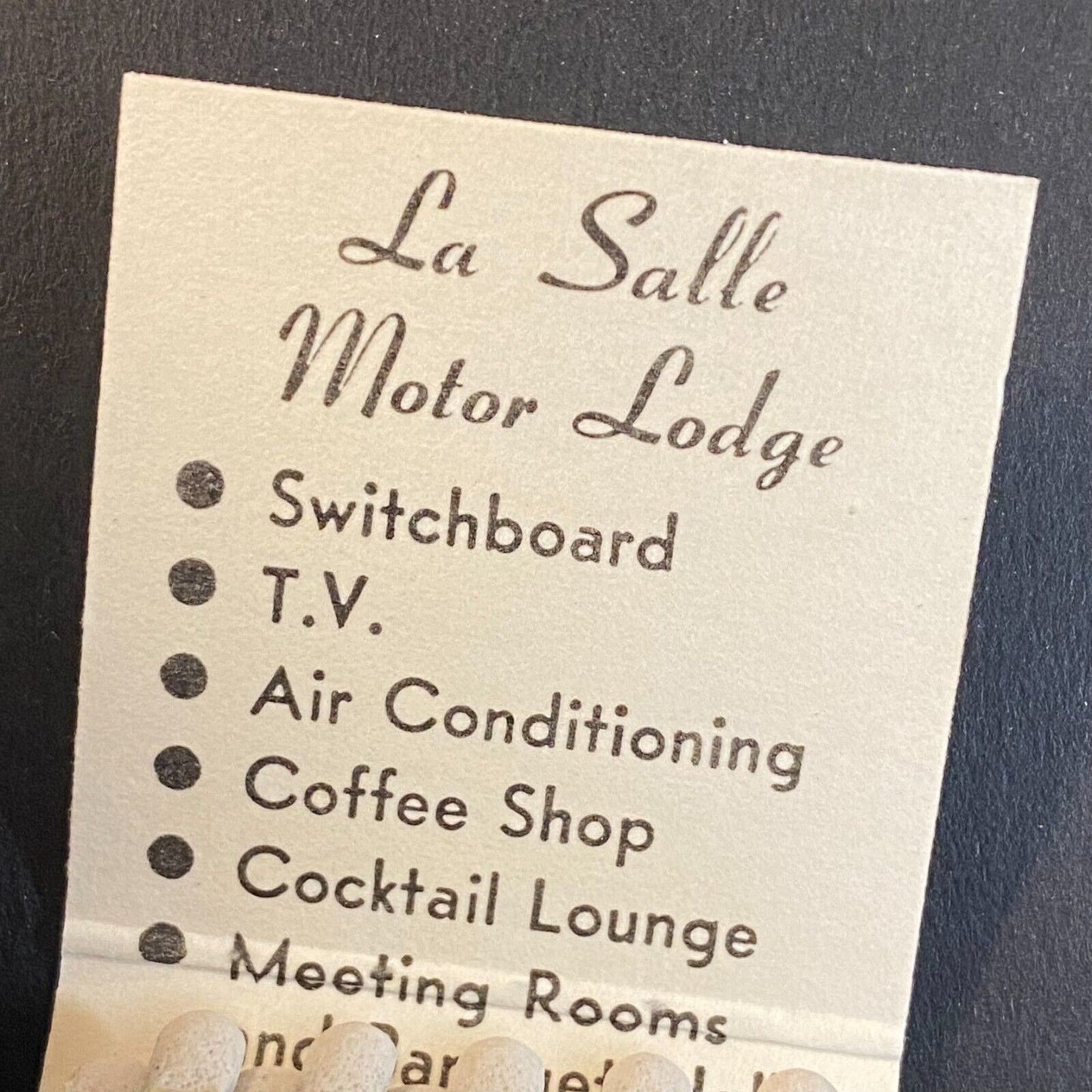 La Salle Motor Lodge Chicago c1966 Full Matchbook VGC Scarce