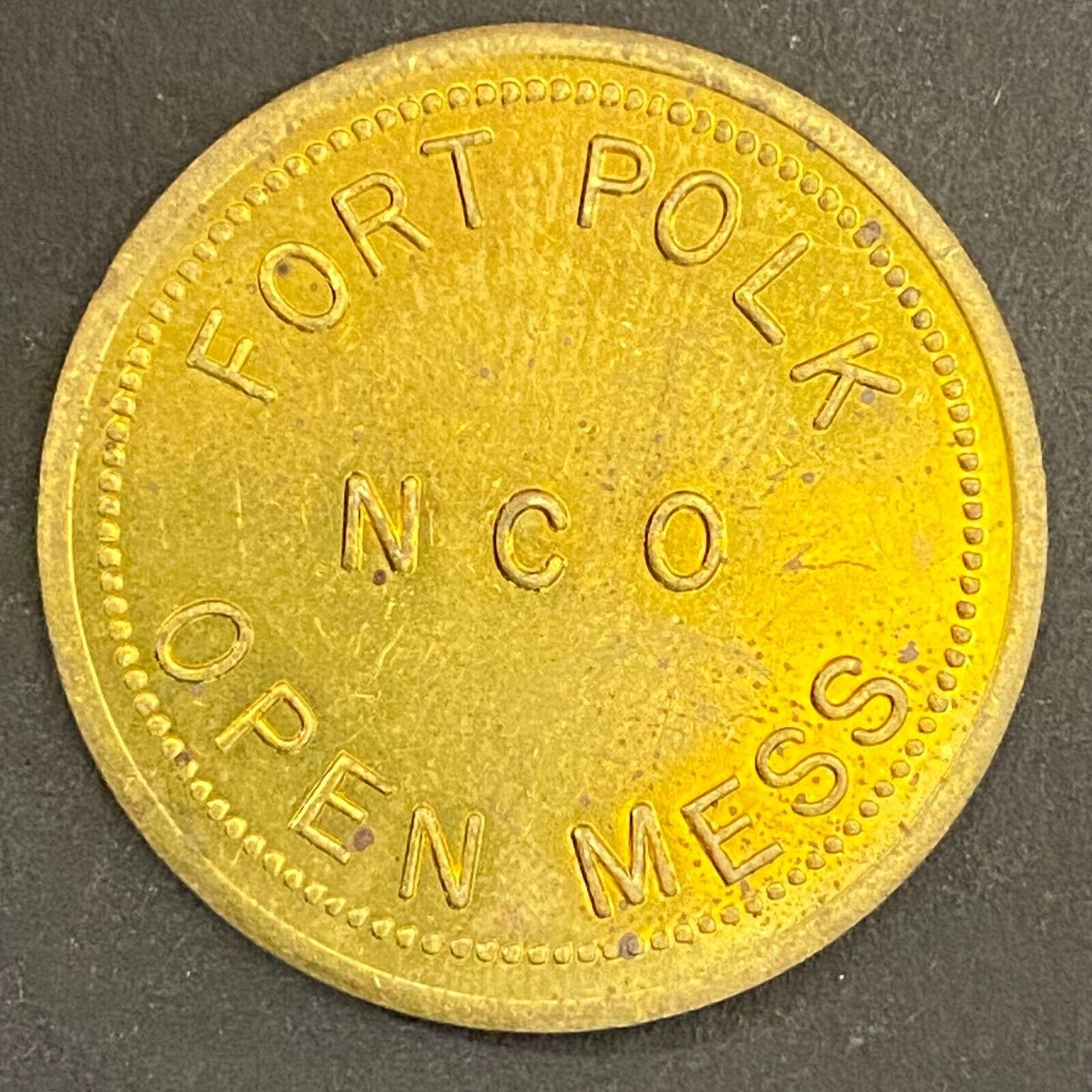 Fort Polk NCO Open Mess G/F 25¢ in Trade Token Brass Louisiana 28mm (#5)