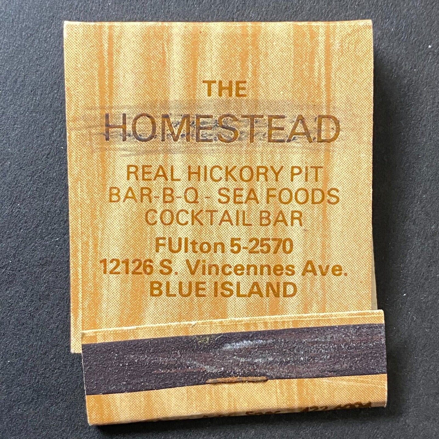 "The Homestead" Bar-B-Q Blue Island Restaurant Matchbook (-6 sticks) c1960's-74