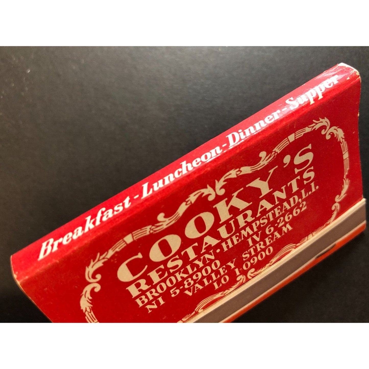 Cookys Restaurants Brooklyn Hempstead, LI Full 40-Srk Matchbook VGC c1954-64