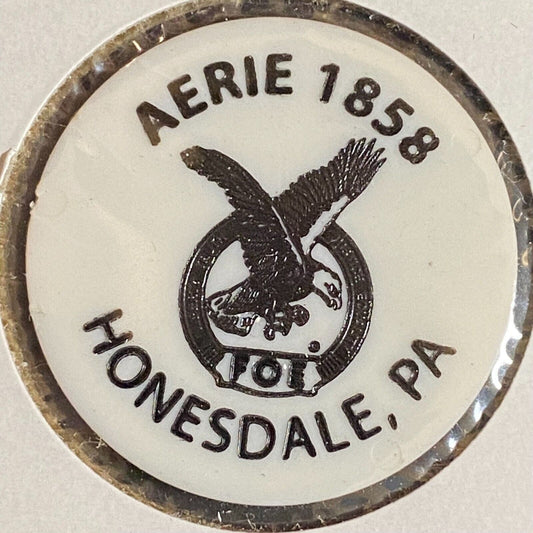 Honesdale, PA F.O.E. #1858 c1970's-80's Plastic "G/F One Six Pack" Token